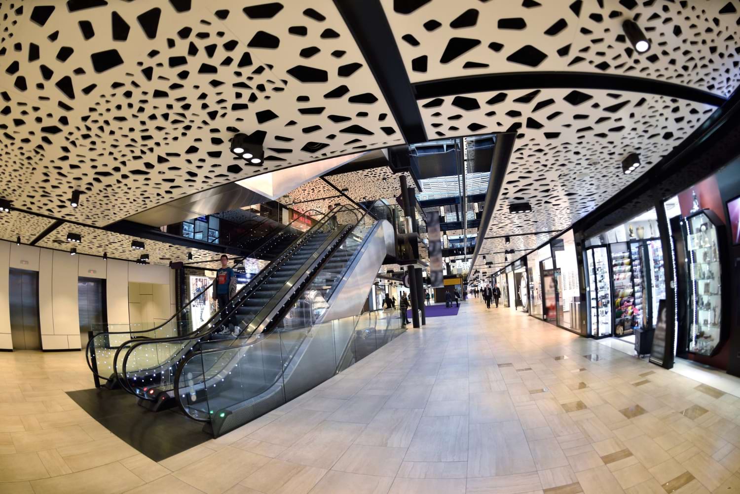 powierzchnie handlowe w galeriach